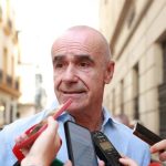 Muñoz afronta su candidatura a la Alcaldía con el objetivo de "recuperar Sevilla" y "el derecho a vivir" en sus barrios