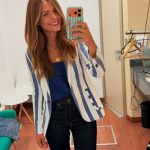 Nuria Roca tiene la chaqueta de entretiempo que todas necesitan para completar sus looks y está rebajada
