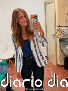 Nuria Roca tiene la chaqueta de entretiempo que todas necesitan para completar sus looks y está rebajada