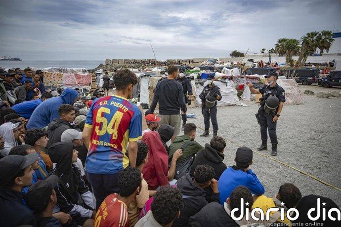 ONG avisan de "fatales consecuencias" si se aprueba el decreto para acelerar las expulsiones de migrantes en Ceuta