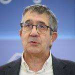 Patxi López afea a Feijóo que critique la ley de nietos y señala: "Tenemos el sistema electoral más garantista"