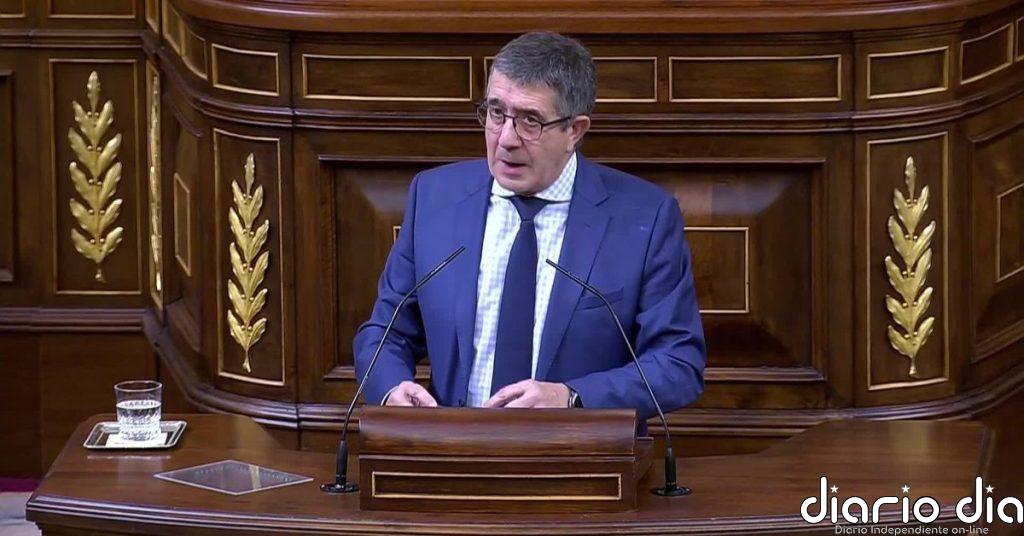 Patxi López recuerda a Aylan Kurdi y Rafa Hernando se mofa de su tono