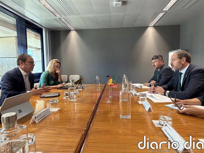 Portugal fija como prioridad la conexión por autovía entre Madrid y Lisboa a través del norte extremeño, según la Junta
