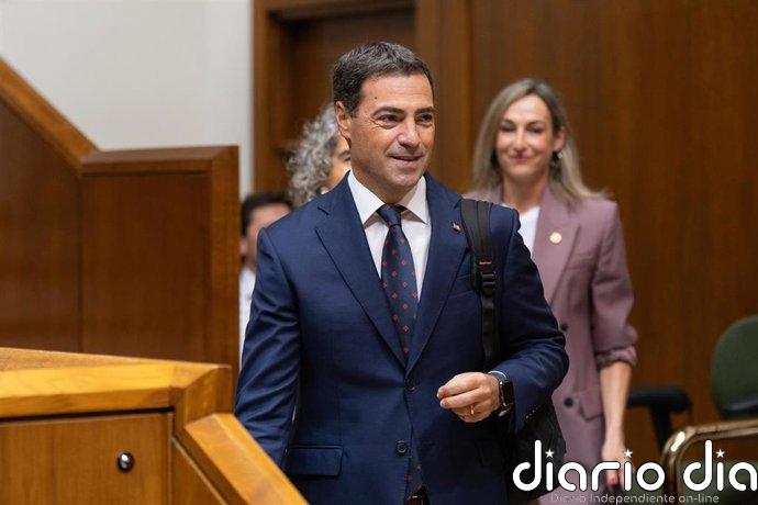 Pradales propone a Sánchez "escribir el final de legislatura con un apretón de manos" por el cumplimiento del Estatuto