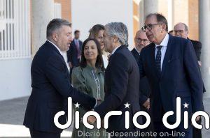 Prisiones condecora a jefes de servicio y al DAO de Guardia Civil en un Día de La Merced con recuerdo especial a Ceuta