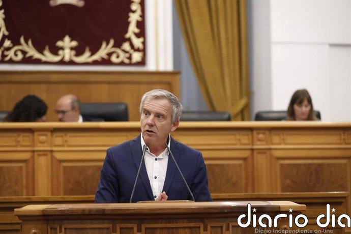 PSOE defiende su modelo de protección a menores, Vox rechaza nuevo reparto y PP critica a Page por crisis ceutí