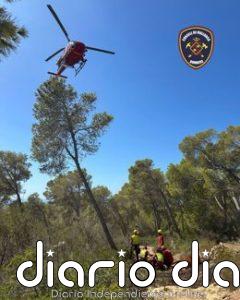 Rescatan en helicóptero a una excursionista lesionada en Peguera