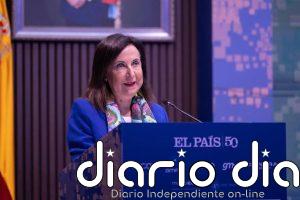Robles urge a la OTAN a asumir en el flanco sur el mismo compromiso que en el este e insiste: "Ceuta es España"