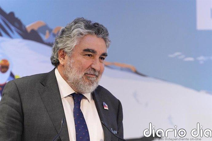 Rodríguez Uribes, "feliz" por la suspensión cautelar de Vallecas: "Los aficionados merecen un estadio en condiciones"