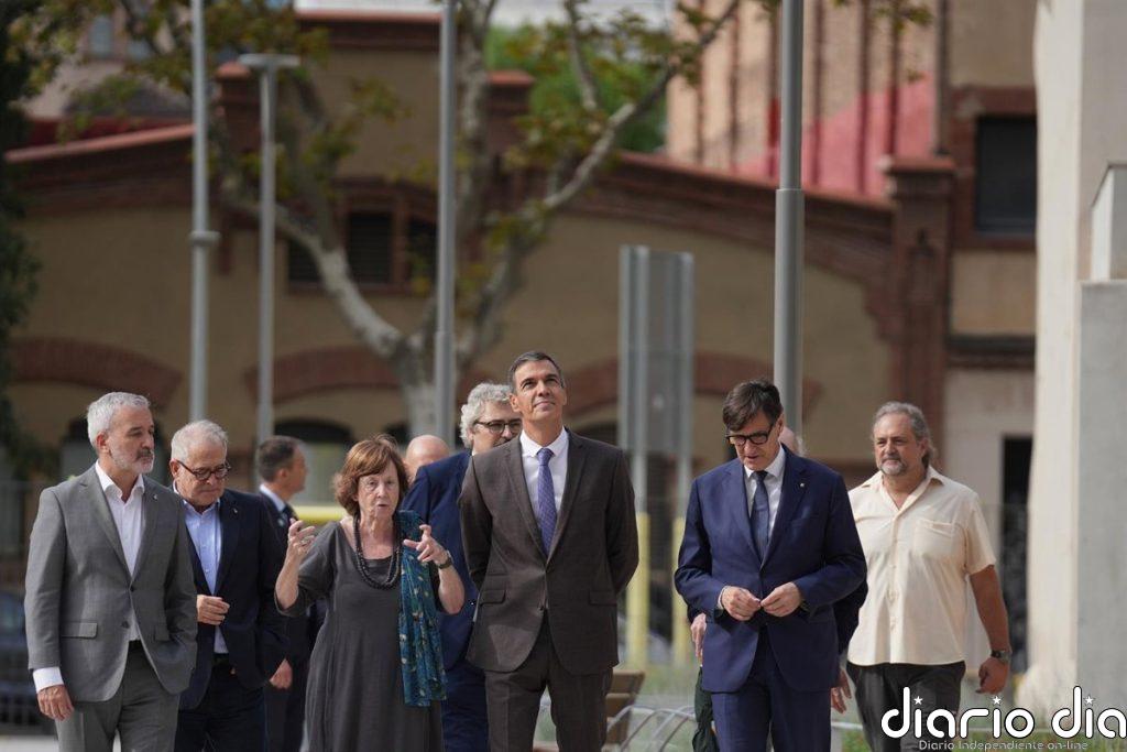 Sánchez asegura que apuesta por vivienda "protegida y asequible" y carga contra los "fondos buitre"