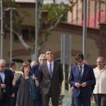 Sánchez asegura que apuesta por vivienda "protegida y asequible" y carga contra los "fondos buitre"