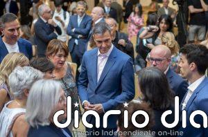 Sánchez defiende su política de vivienda frente a "comprar un aticazo de 6 millones para una presidenta"