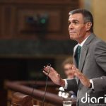 Sánchez reta a Feijoó a obligar a Ayuso a explicar quién compró "el aticazo" con "el dinero de los madrileños"