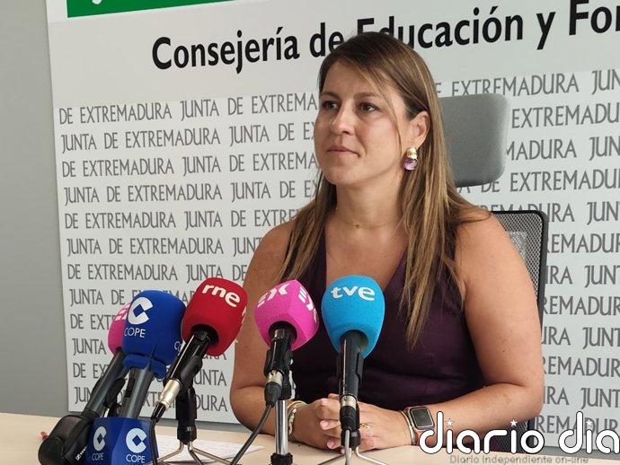 Sandra Valencia recuerda en el nuevo curso escolar que la educación es una "tarea compartida" entre familias y escuela