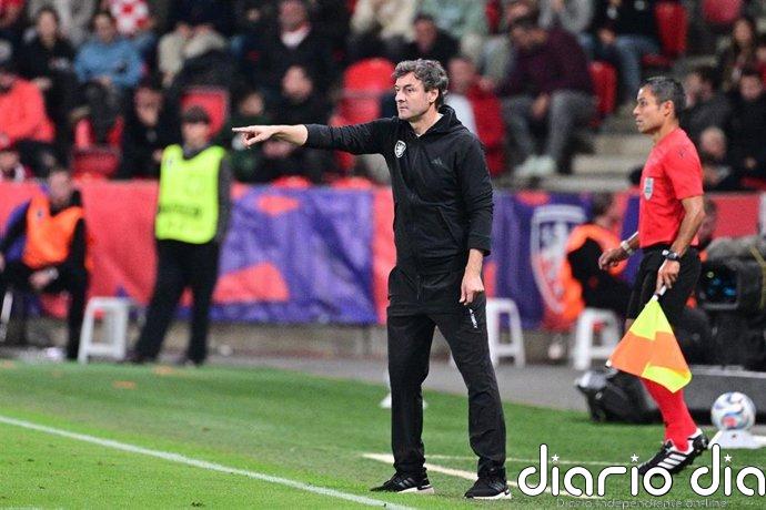 Santi Denia, sobre Lamine Yamal: "¿Porque tenga 19 años no le vas a dar un Balón de Oro?"