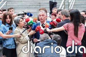 Santiago (IU) dice que Sumar no pide soluciones "de máximos" sobre vivienda y advierte diferencias con el PSOE