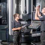 Schindler ofrece 58 plazas en España y Portugal para formar a futuros técnicos de montaje de ascensores
