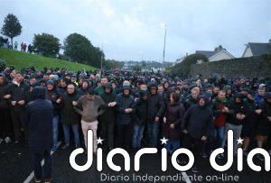 Se dispersan la mayoría de asistentes al bloqueo de la primera marcha Orange en Portadown (Irlanda del Norte) en 28 años