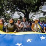 Simpatizantes de María Corina Machado se movilizan en Venezuela para exigir elecciones y su "regreso seguro"