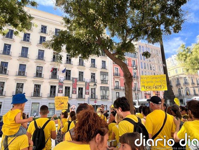 Sindicatos educativos convocan huelga desde 14 de octubre para reclamar la reducción de ratios y mejoras salariales