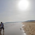 Sol y calor, con temperaturas en ascenso que alcanzarán los 28-33 ºC, este lunes en Euskadi