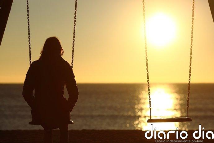 ¿Te sientes solo o aislado? Podría costarte hasta 5,8 años de vida saludable