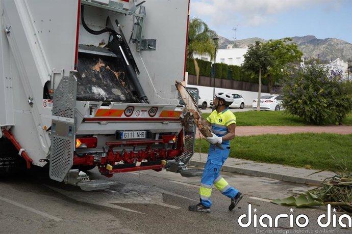 Torremolinos (Málaga) plantea la renovación de sus servicios de limpieza con nuevos medios y protección del empleo