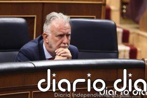 Torres dice a Feijóo que un aspirante a presidente "debe ser también responsable" en la oposición