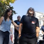 Trabajadores de Airbus se reúnen con Podemos en el Congreso para denunciar el conflicto laboral en la empresa