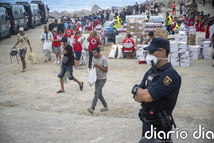 Tres detenidos en la playa del Trampolín de Ceuta acusados de intentar secuestrar a dos niñas migrantes