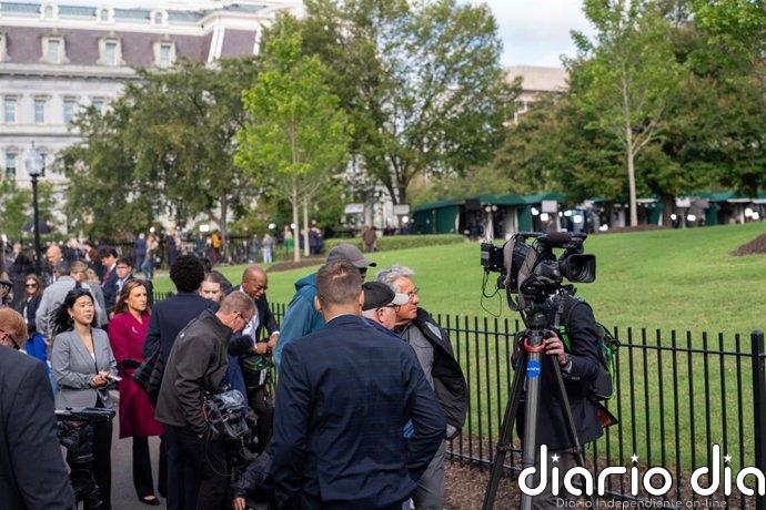Trump acusa a CNN y MSNOW de negarse a cubrir la llegada de Xi tras impedir el acceso a sus periodistas