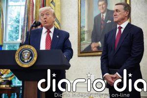 Trump desmiente a su embajador en Pekín sobre su supuesta oferta de armas a China: "Probablemente hablaba de Taiwán"