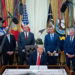 Trump prohíbe la entrada de CNN, MSNOW y Politico a la Casa Blanca
