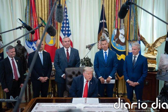 Trump prohíbe la entrada de CNN, MSNOW y Politico a la Casa Blanca