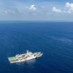 Un buque filipino y una embarcación de la Guardia Costera china chocan en el mar de China Meridional