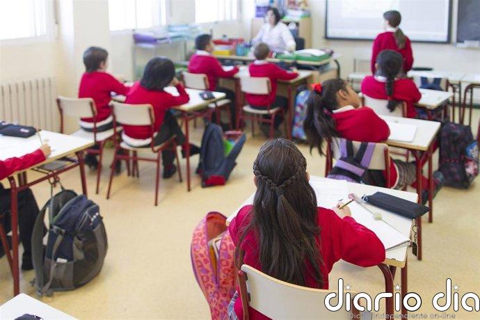 Un estudio europeo relaciona ciertas bacterias del polvo de las aulas con una menor función pulmonar infantil