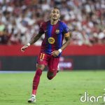 Un 'hat-trick' de Raphinha derriba al Sevilla en su casa