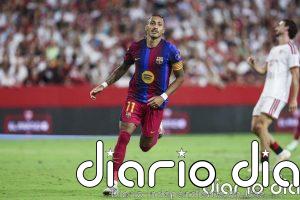Un 'hat-trick' de Raphinha derriba al Sevilla en su casa