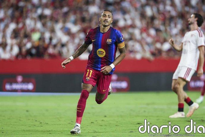 Un 'hat-trick' de Raphinha derriba al Sevilla en su casa