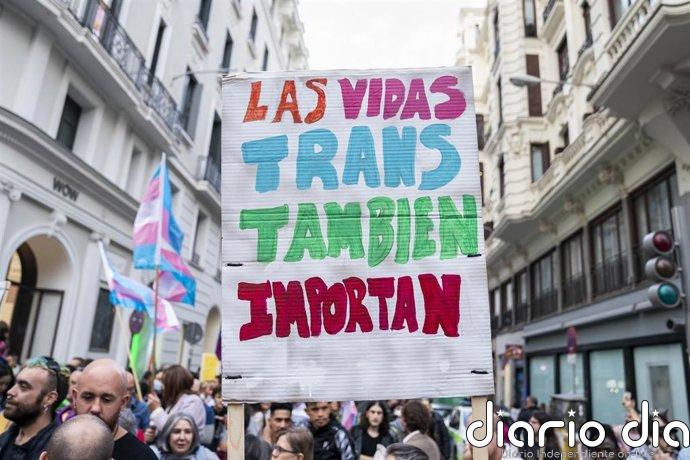 Un juzgado investiga posible delito de odio en el entierro de una joven trans con nombre e imagen previa a su transición