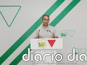 Valero (IU) critica que Moreno no haya ido a Granada tras los terremotos: "Solo tiene tiempo para su partido"