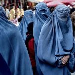 Varias mujeres detenidas en Afganistán por no cumplir con el código de vestimenta talibán