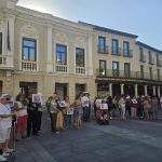 Vecinos de Las Casas del Rey se concentran en Guadalajara contra el proyecto del eje Cardenal González de Mendoza