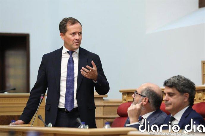 Velázquez defiende una labor basada en la autocrítica y reprocha a la oposición la falta de credibilidad y de propuestas