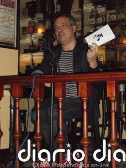 Vicente Cervera protagoniza este lunes el recital VX aniversario de los 'Lunes Literarios' en su vuelva al Café Zalacaín