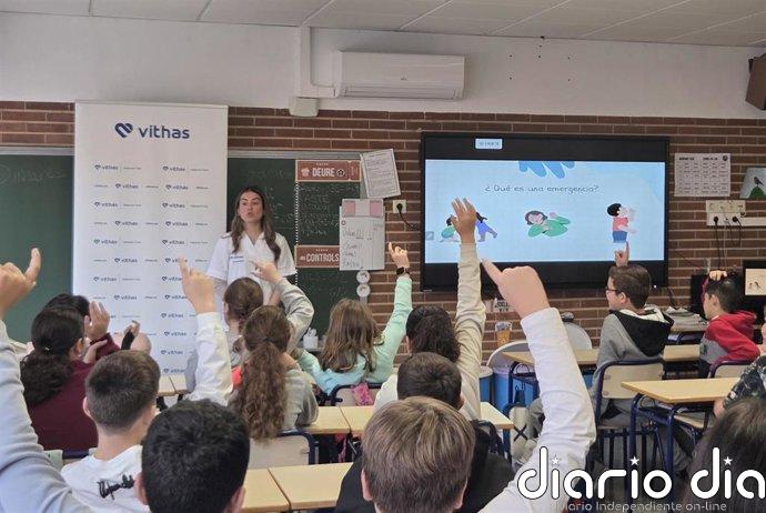 Vithas vuelve a impulsar sus talleres escolares de formación en salud y primeros auxilios