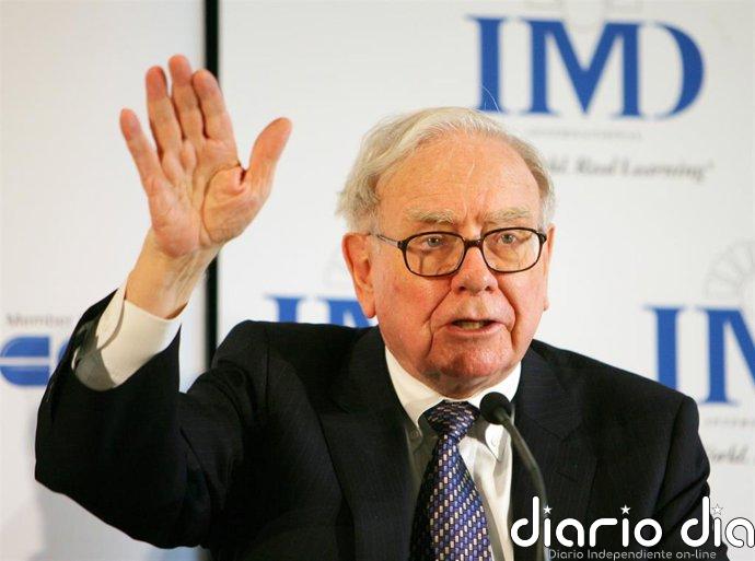 Warren Buffett se retira a la presidencia emérita de Berkshire Hathaway y da paso a su hijo Howard Buffett