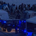 300 agentes de la Policía desalojan en media hora el asentamiento de El Guano en Ceuta