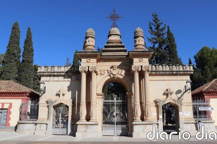 365 policías y autobuses especiales integran el dispositivo de Todos los Santos en Murcia