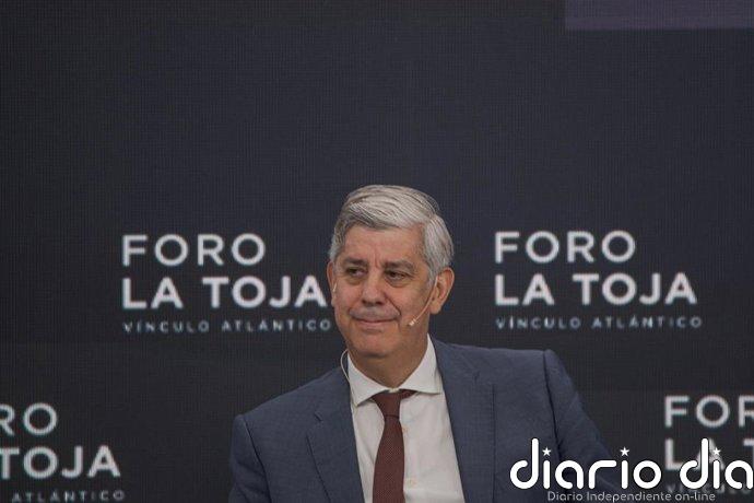 Abanca ficha a Mário Centeno, exgobernador del Banco de Portugal, como consejero para su filial de seguros